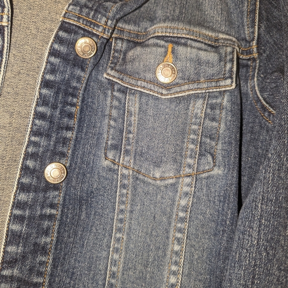 Old Navy women's medium jean jacket maternity stretch - Picture 5 of 5